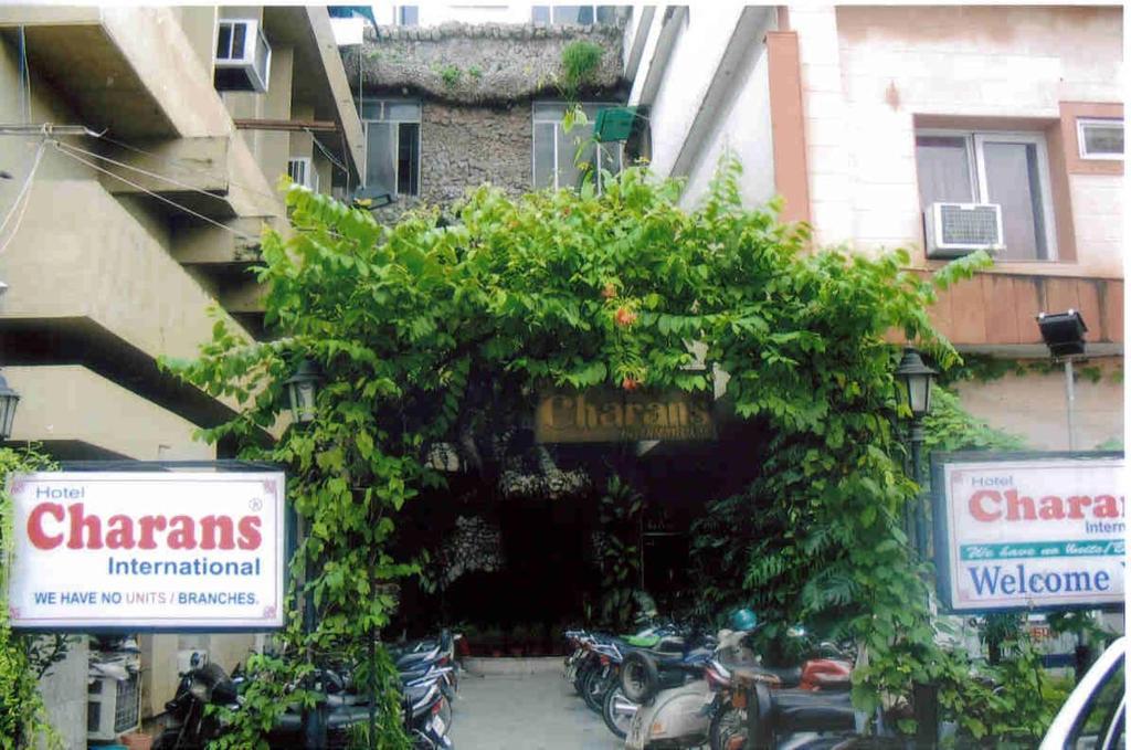 لاكناو Charans Guest House المظهر الخارجي الصورة
